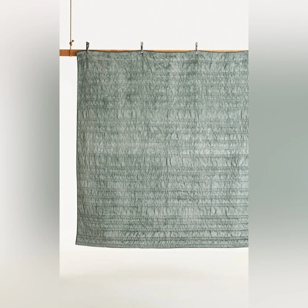 Anthropologie Lustered Velvet Alastair Quilt Size Queen NWT